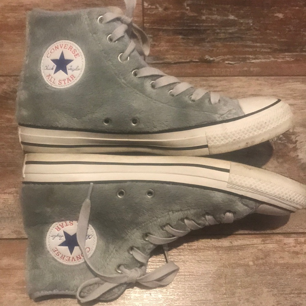 Fuzzy Gray Converse - image 1